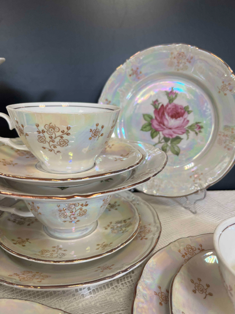 Чайный сервиз "Роза" Kahla GDR. Фарфор, перламутр, деколь, золото. Цена за 21пр. Картинка 2